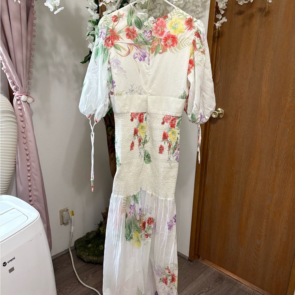 Amanda Uprichard White Floral Maxi Dress 🌼 - Picture 4 of 5